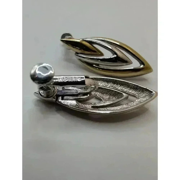 Napier Goldtone Silvertone Metallic Clipon Leaf Earrings - Picture 3 of 3